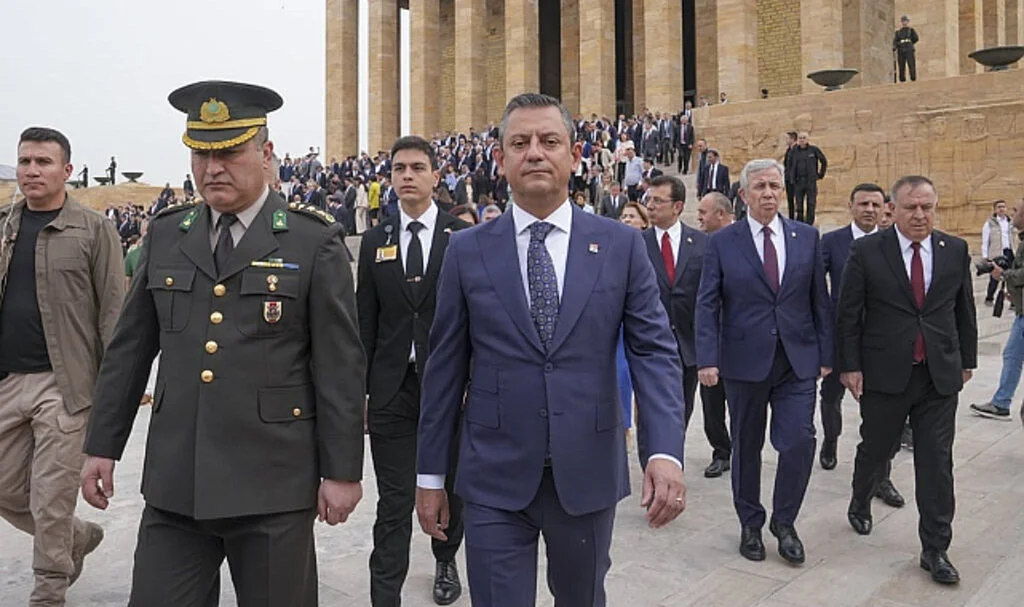 CHP Heyeti Anıtkabir ziyareti