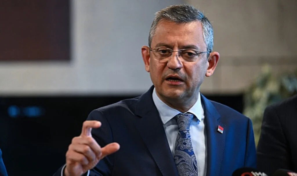 CHP Lideri Özgür Özel, Üç Günde İki Ameliyat Geçirdi