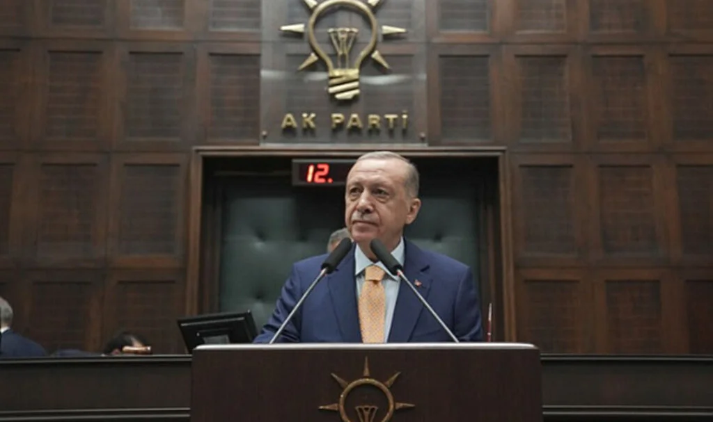 Cumhurbaşkanı Erdoğan: "Sanki ülkeyi yöneteceklerini zanneden zavallılar..."