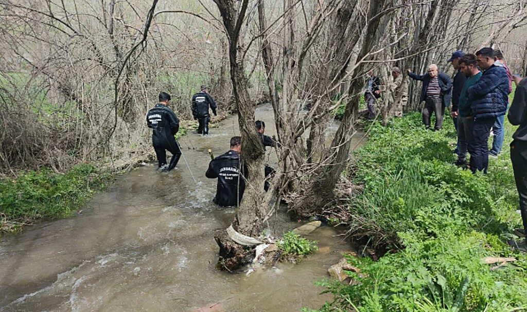 Dereye Düşen 3 Yaşındaki Çocuk Öldü