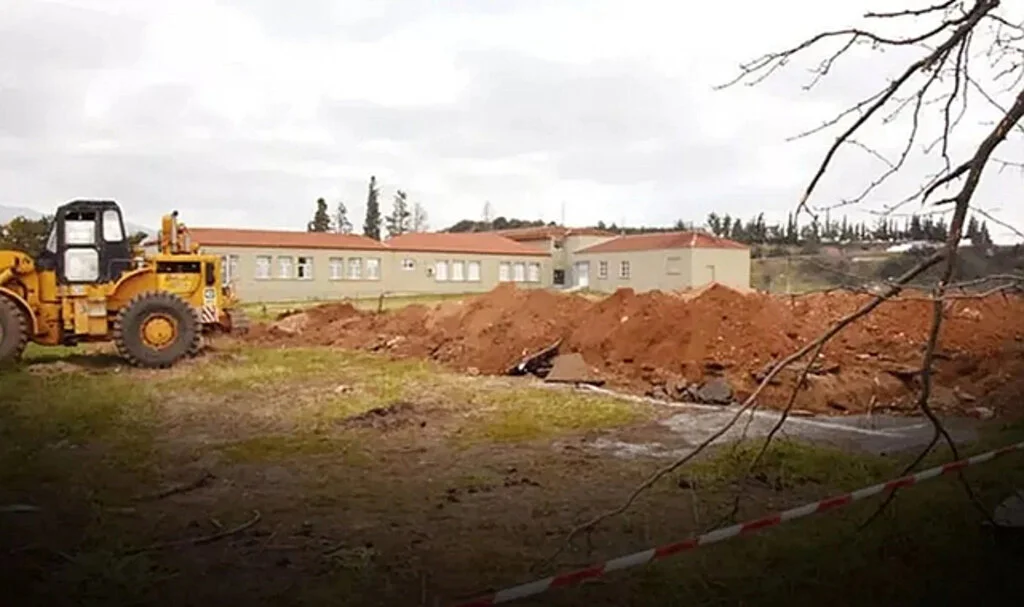 Doğalgaz çalışmasında Osmanlı dönemine ait mezar bulundu