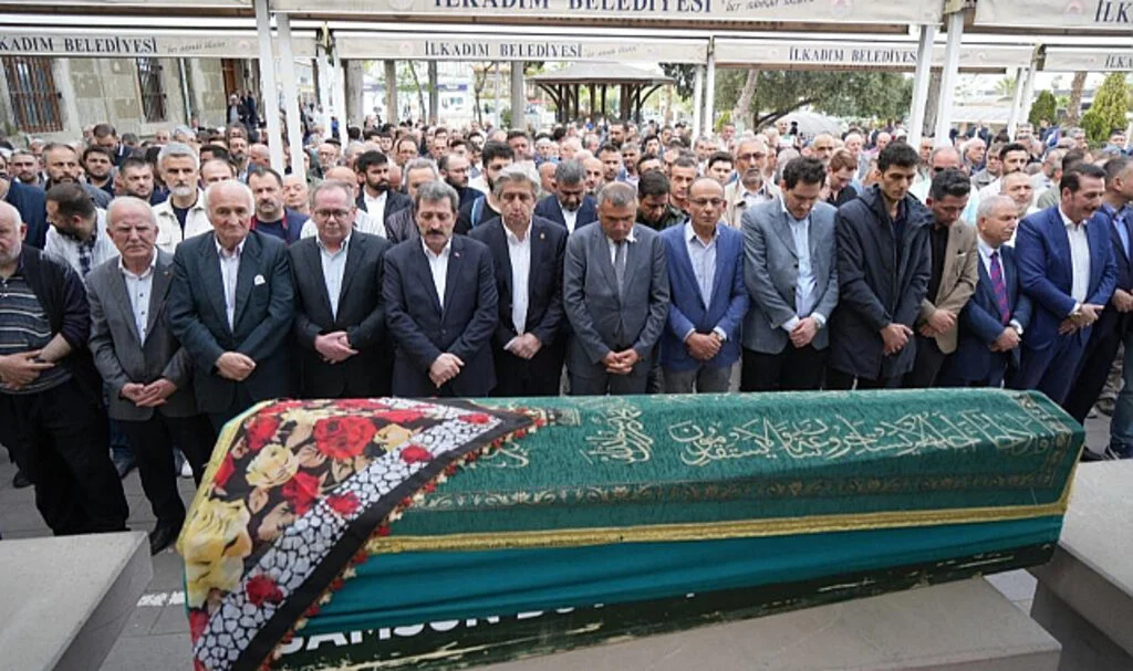 Eski SBB Başkanı Mustafa Demir'in Acı Kaybı: Annesi Safiye Demir'i Kaybetti