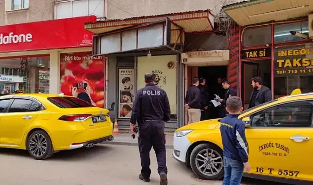 Fazla gürültü gerçeği ortaya çıkardı! Faslı kiracı, daireyi 10 kaçak göçmene kiralamış