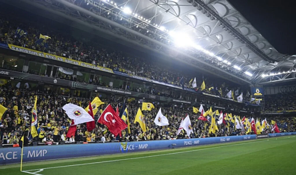 Fenerbahçe - Beşiktaş Derbisinin biletleri cep yakıyor