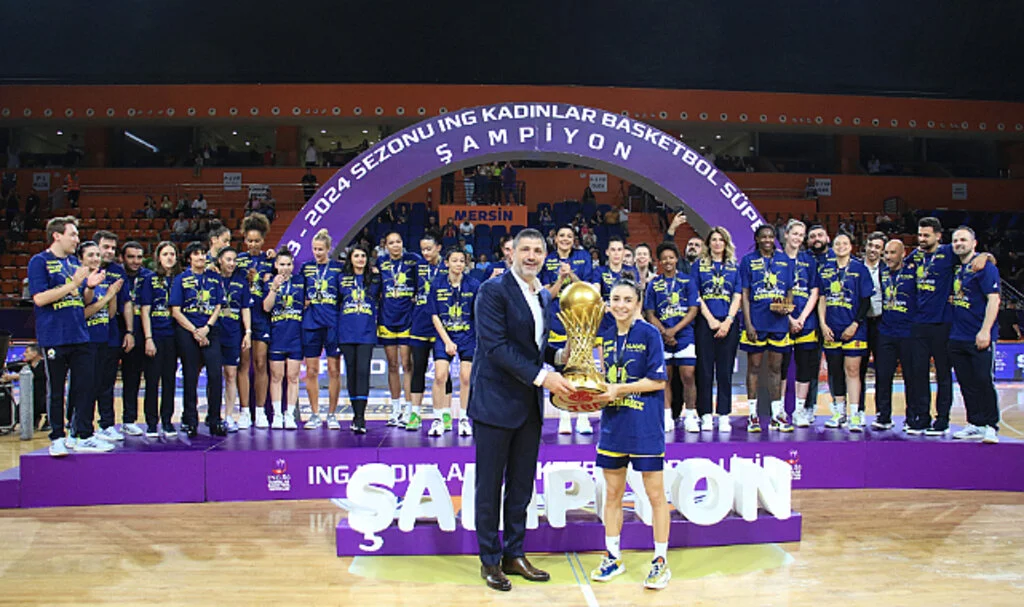 Fenerbahçe Kadın Basketbol Takımı, şampiyon oldu