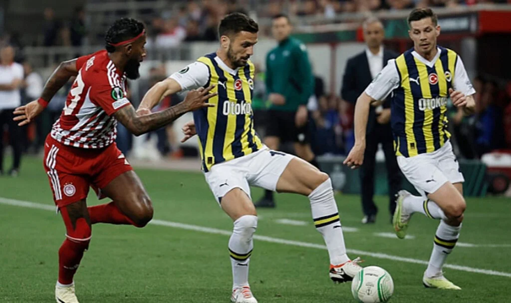 Fenerbahçe, Olympiakos'a Karşı Tarih Yazmaya Hazır