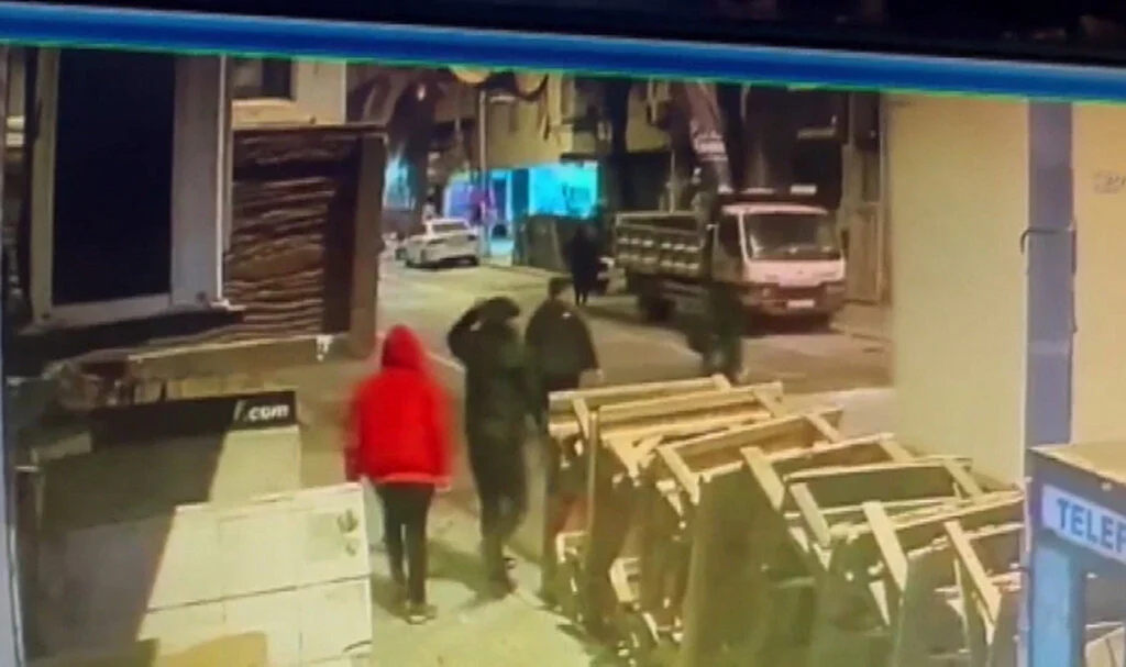 Filistinli ve Bir Iraklıyı Soyan 6 Şüpheli Tutuklandı