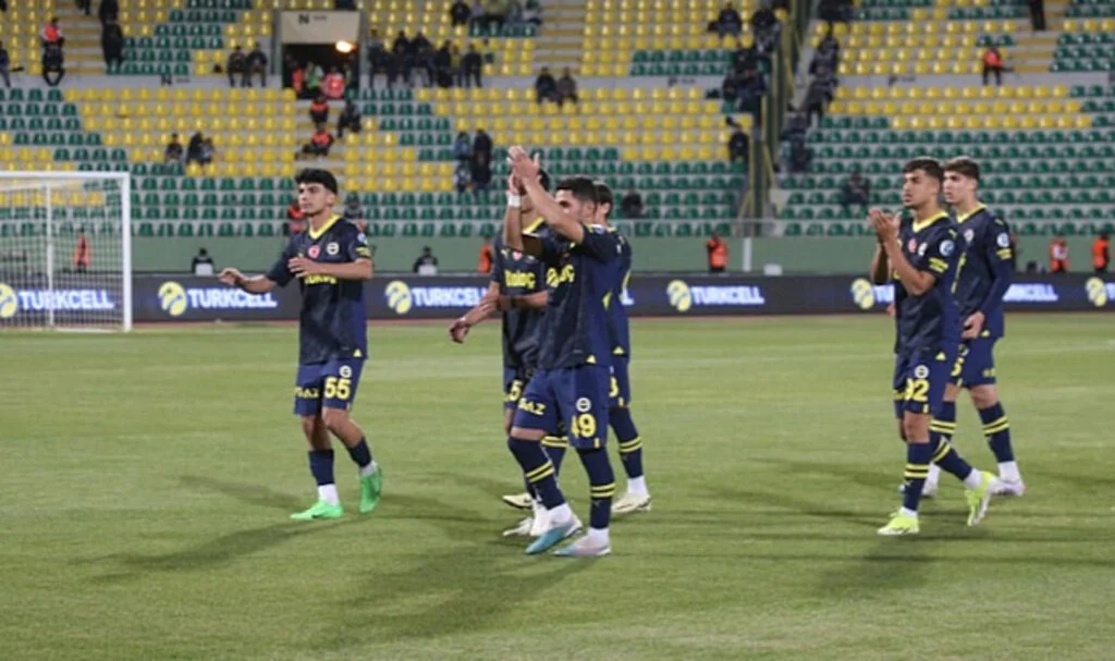 Galatasaray-Fenerbahçe Süper Kupa Maçı Tarihe Geçti: En Kısa Maçlardan Biri