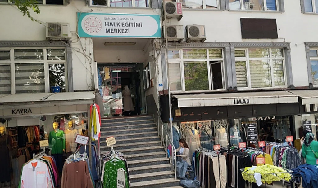 Halk Eğitim Merkezi kursları devam ediyor