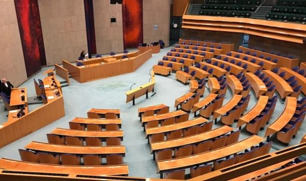 Hollanda Parlamentosu'ndan Türkiye kararı