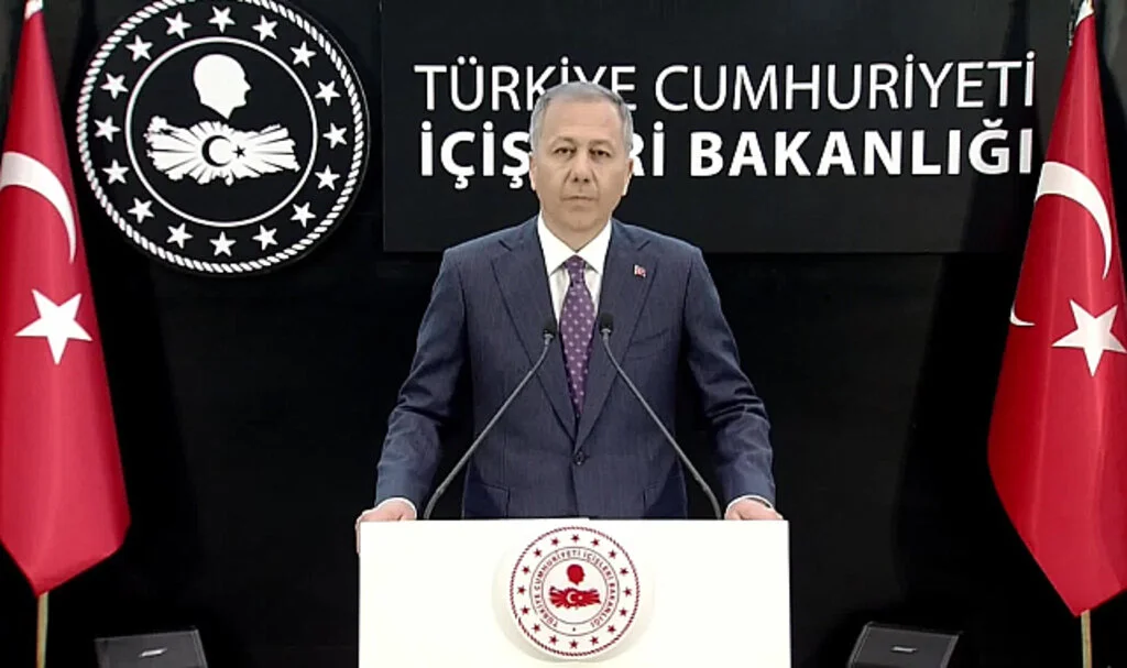 İçişleri Bakanı Yerlikaya: "Taksim Meydanı Toplantı ve Gösteri Yürüyüşü İçin Uygun Değildir"