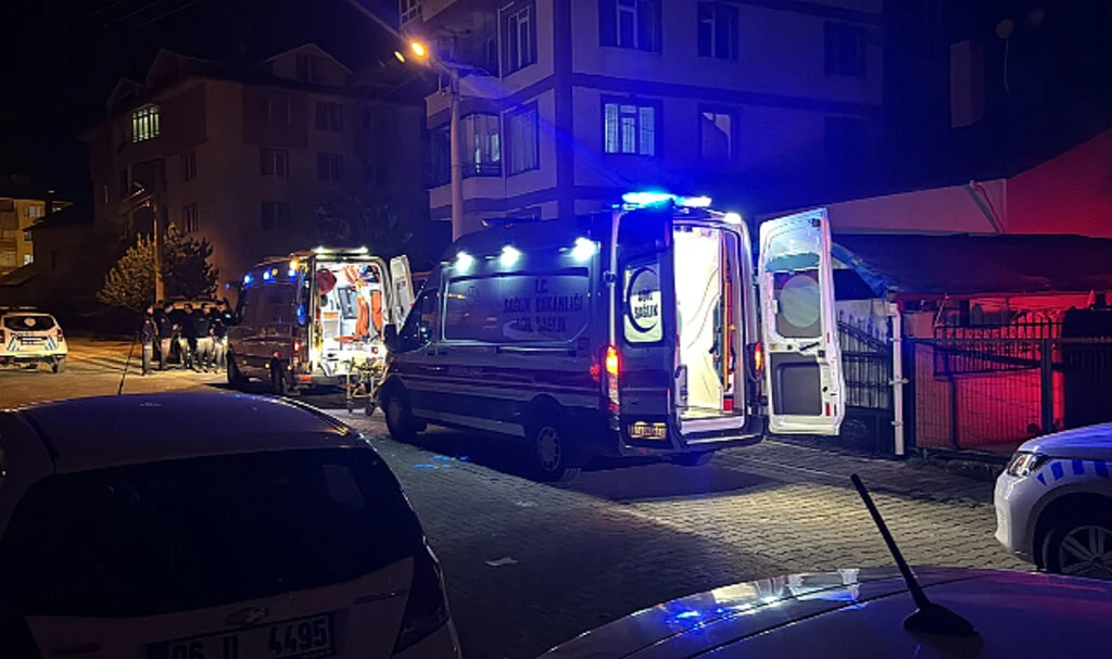 Kocası Tarafından Bıçaklanan Kadın ve Babası Öldü