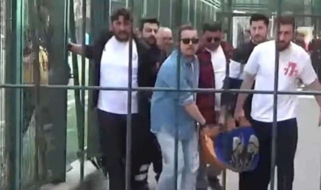 Maç Sonrası Kavga: Antrenör Ölümden Döndü, Teknik Ekip Müdahale Etti