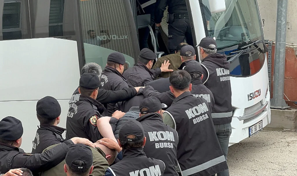 Mahzen-32 Operasyonunda Yakalanan 27 Şüphelinin Tamamı Tutuklandı