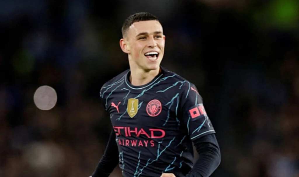 Manchester City'de Phil Foden: Kariyer Sezonunu Yaşıyor!