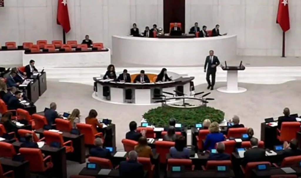 Meclis'te 'Çukur' tartışması