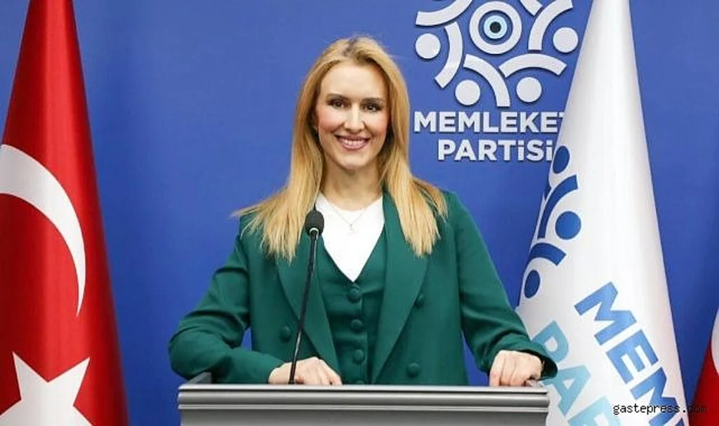Memleket Partisi Sözcüsü İpek Özkal istifa etti