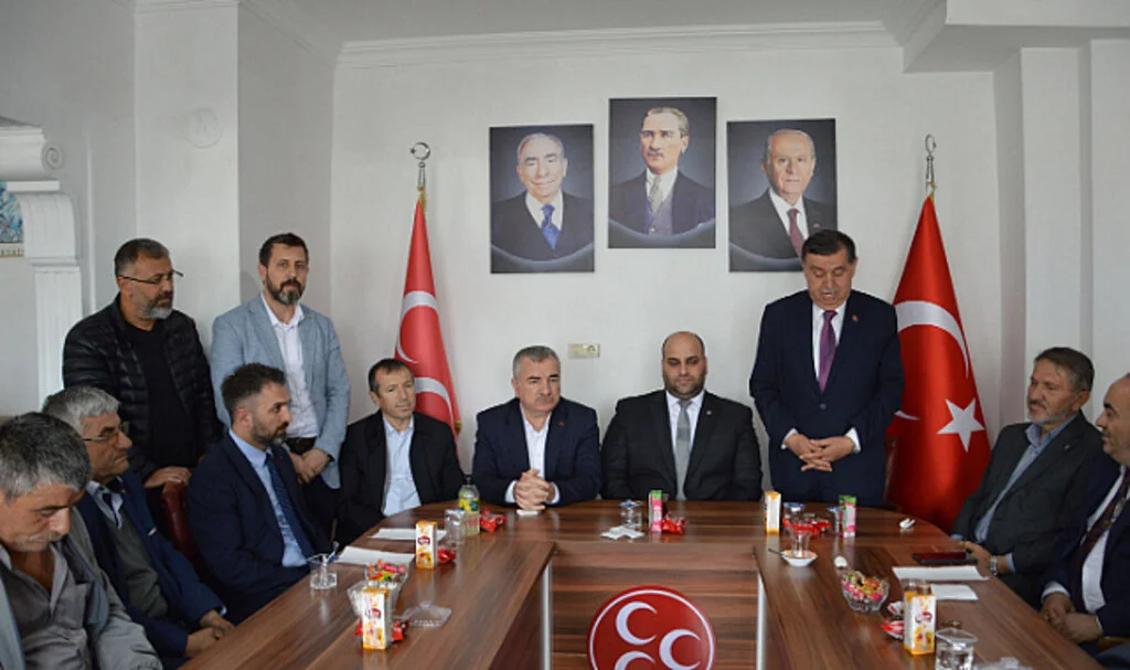 MHP İlçe Başkanlığında Bayramlaşma Yoğunluğu