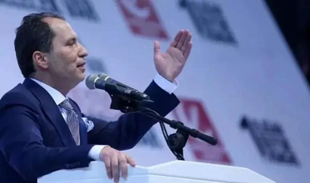'Milli Görüş'ün ayak sesleridir...' Fatih Erbakan "Türkiye'nin 3. partisi olduk" dedi, 2028 için 'iktidar' hedefini ortaya koydu