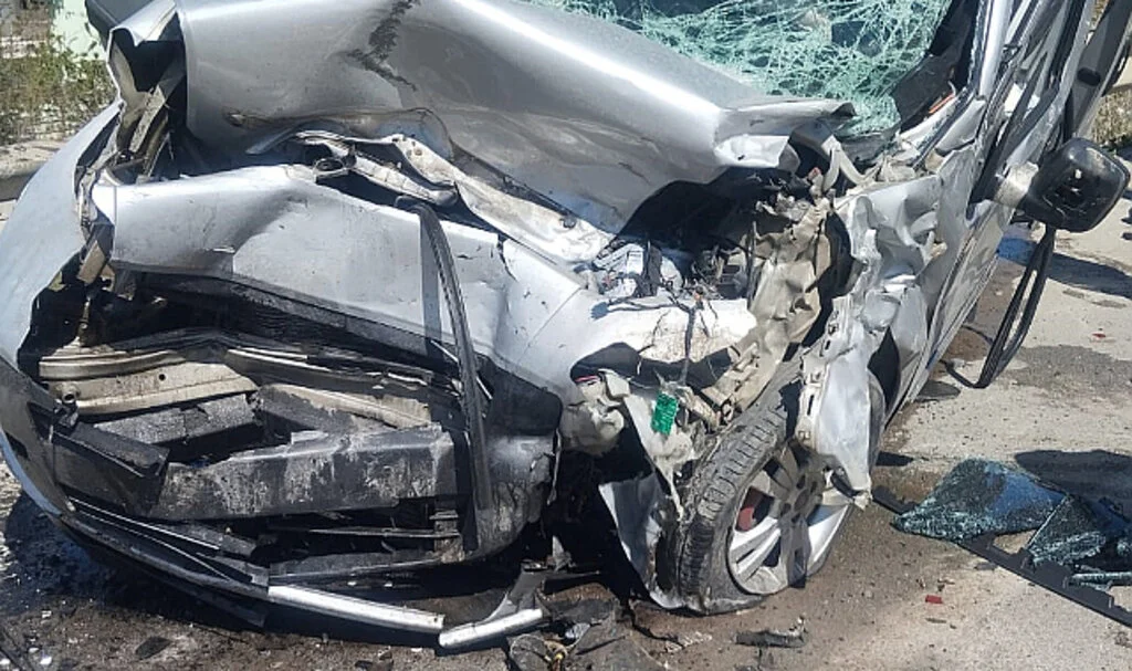 Samsun Asarcık'ta Otomobil ile Hafif Ticari Araç çarpıştı! 5 yaralı