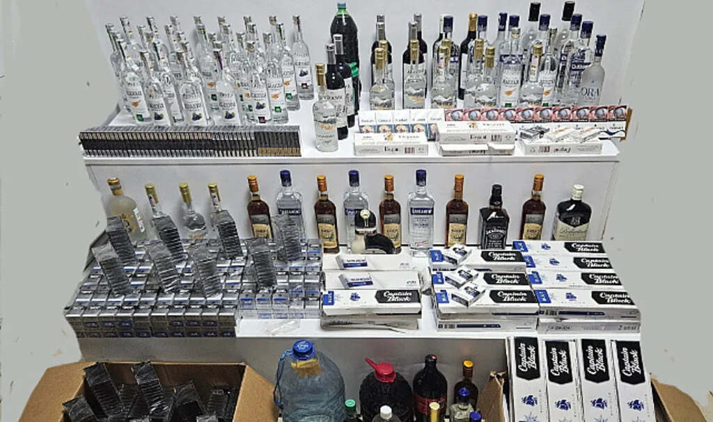 Samsun'da Kaçak Alkol ve Sigara Operasyonu: 4 Şüpheli Yakalandı