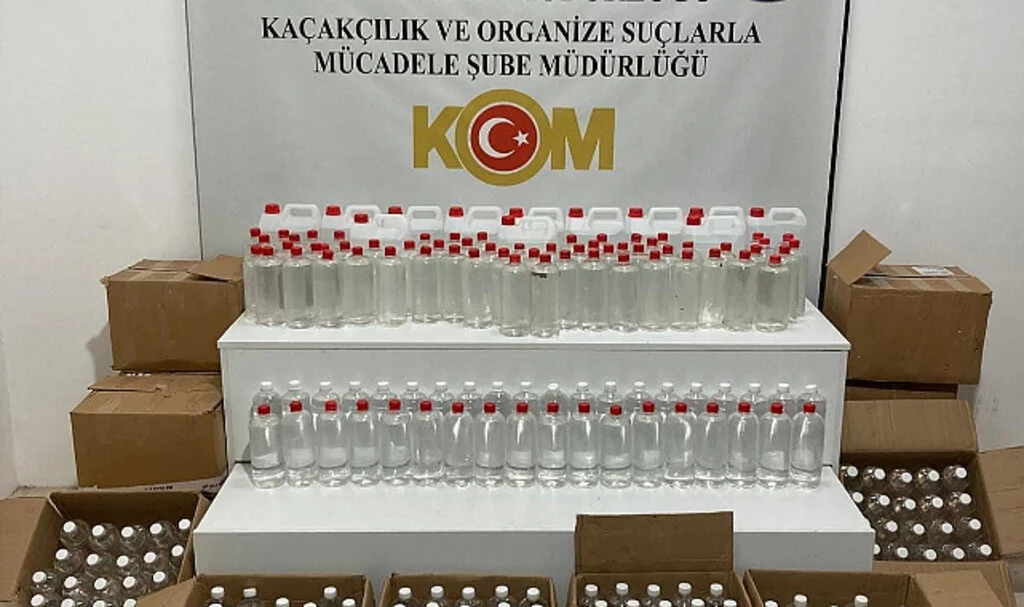 Samsun'da Kaçak Etil Alkol Operasyonu: 2 Gözaltı