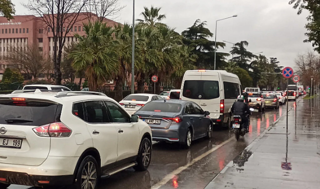 Samsun'da Trafiğe Kayıtlı Araç Sayısı Mart Ayında 463 Bin 844'e Yükseldi