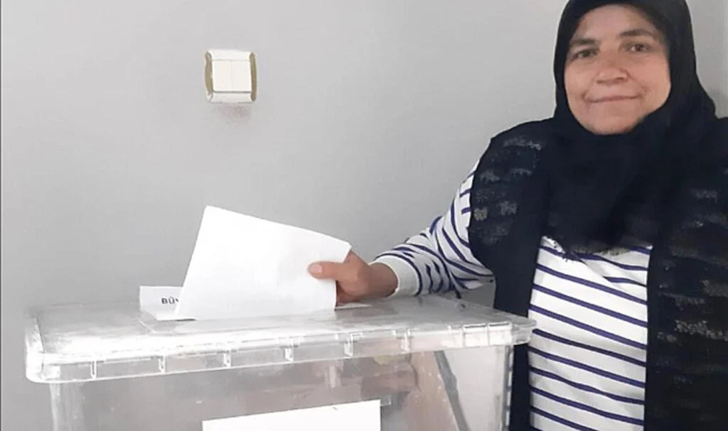 Samsun'da Vezirköprü'nün Tek Kadın Muhtarı Seçildi