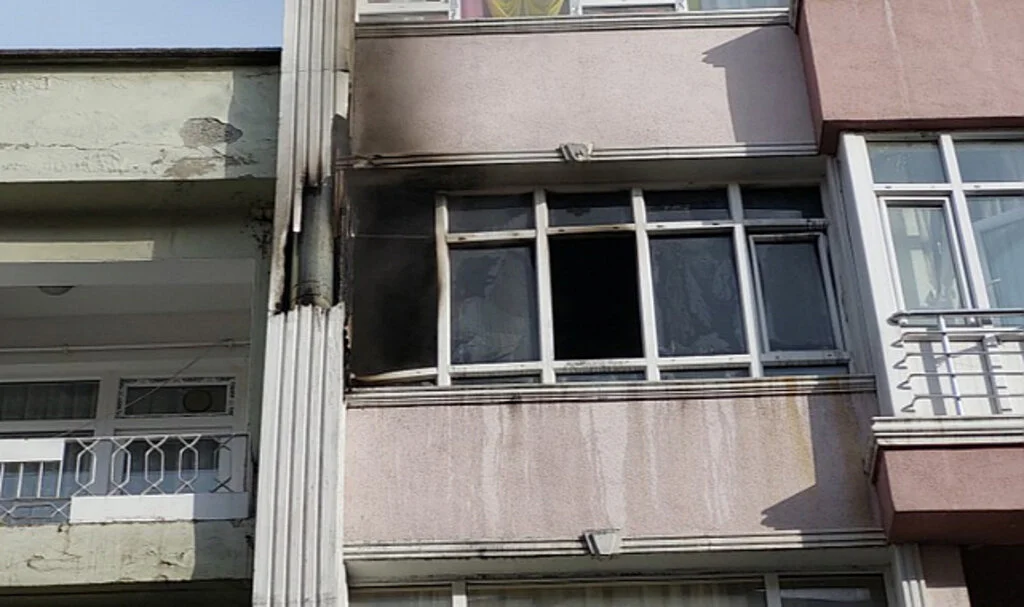 Samsun'da Yabancı Uyruklu Aile Yangınından Son Anda Kurtuldu