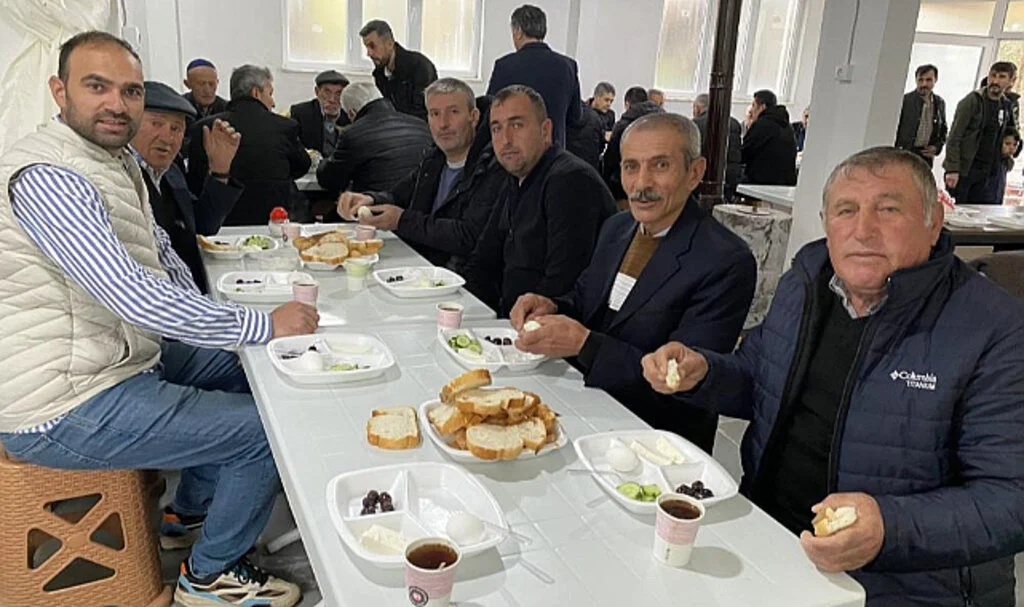 Samsun Kavak Atayurt Mahallesi'nde Geleneksel Bayram Kahvaltısı Coşkusu