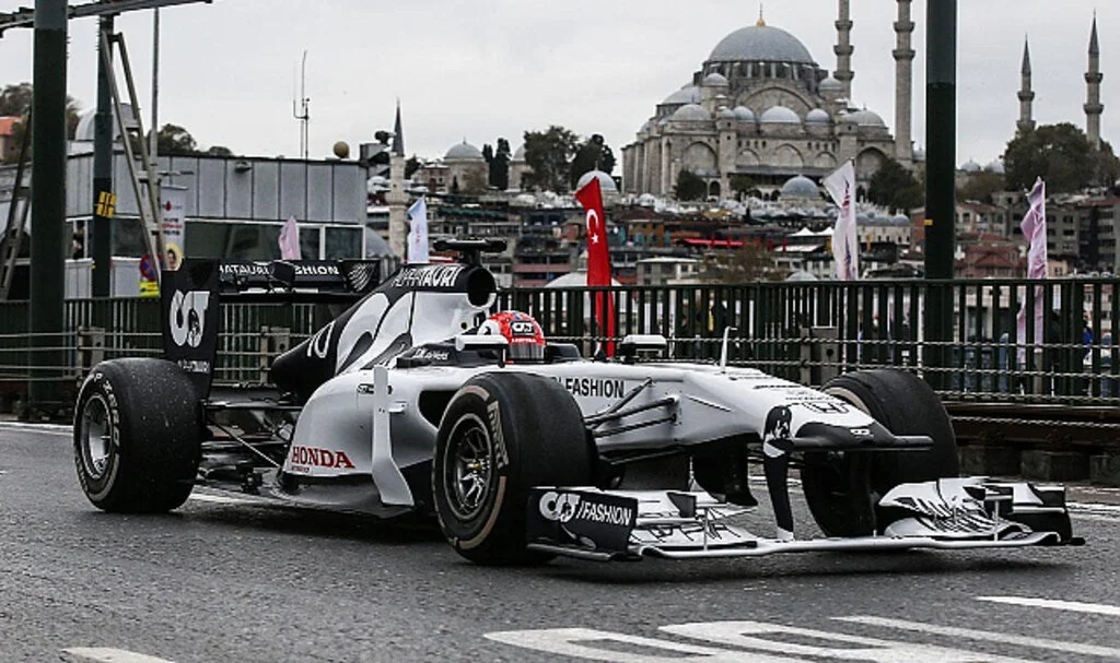 SON DAKİKA: İstanbul'a Formula 1 Yarışları Geri Dönüyor!