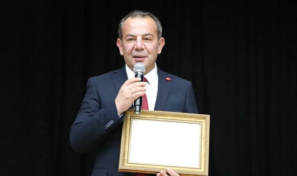 Tanju Özcan'dan Anlamlı Mesaj: "İnşallah 7'nci Mazbatamı Ankara'dan Alırım"