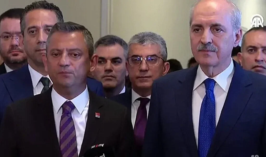 TBMM Başkanı Kurtulmuş ve CHP Genel Başkanı Özel'den Yeni Anayasa İlk Temasında