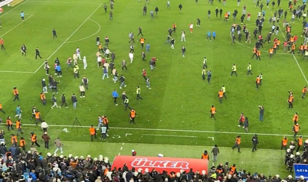 Trabzonspor'dan 347 sosyal medya kullanıcısı ve 5 spor yorumcusuna suç duyurusu