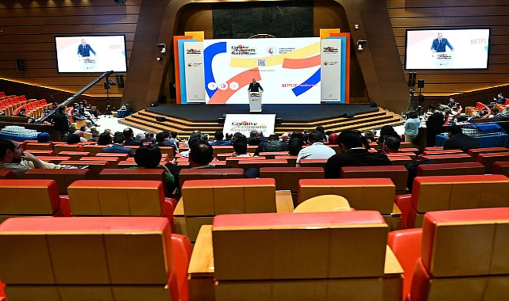 Türkiye'nin ilk "Kreatif Ekonomi Zirvesi" İstanbul'da başladı