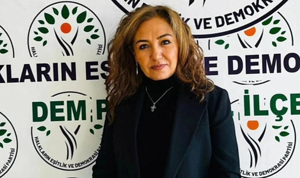 Türkiye'nin Tek Süryani Kadın Belediye Başkanı Tülin Kayır Oldu