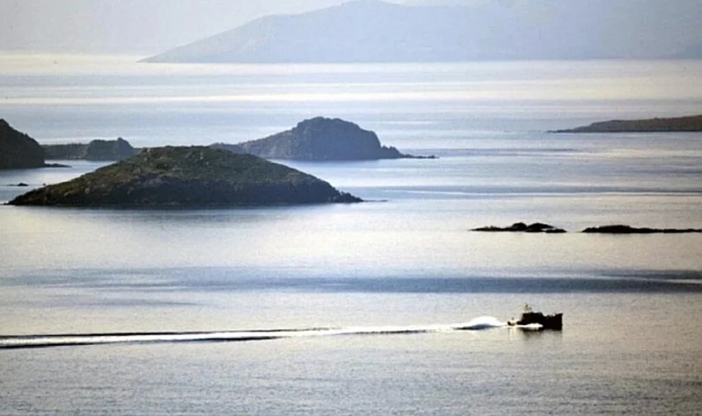 Yunanistan Yine Bela Arıyor