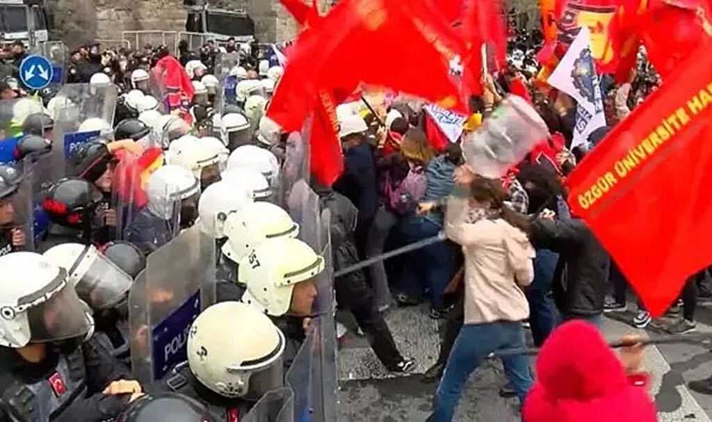 1 Mayıs'ta Türkiye Genelinde 226 Kişi Gözaltına Alındı