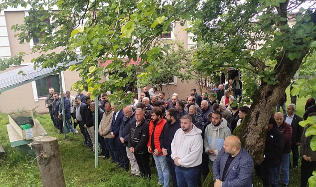 11. Kattan Düşen 4 Yaşındaki Çocuk Hayatını Kaybetti
