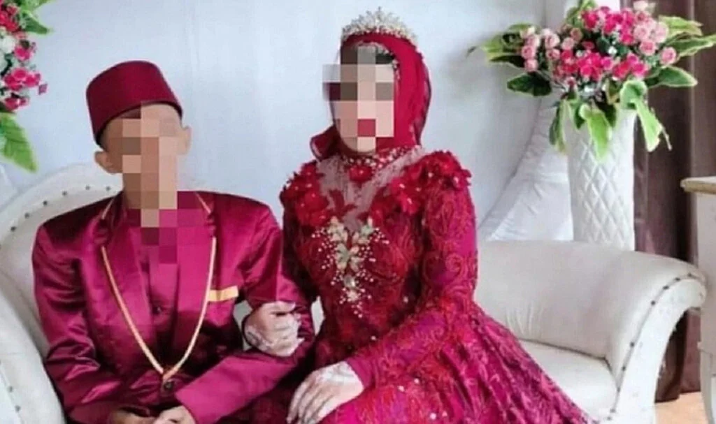 12 Günlük Gelin Erkek Çıktı Damat Şokta