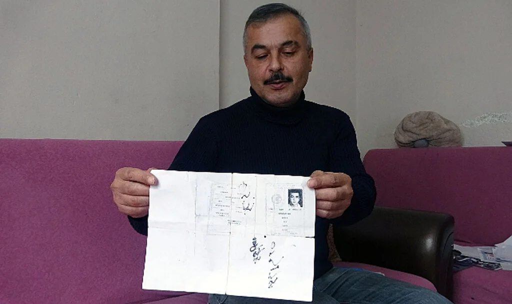38 Yıldır Erkek Olduğunu İspatlamaya Çalışıyor