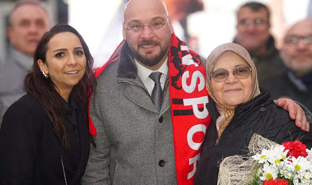 Atakum Belediye Başkanı Serhat Türkel'den Anneler Günü Mesajı