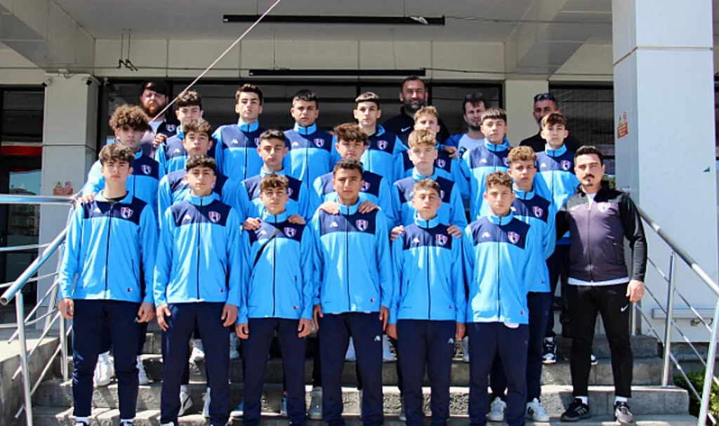 Atakum Belediyespor U15 takımı Çorum'da
