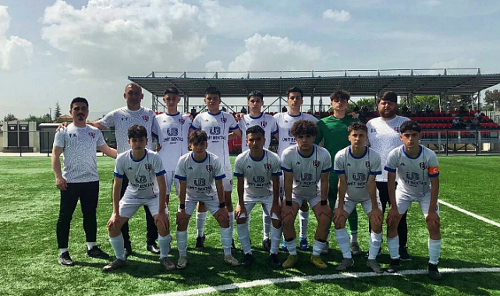 Atakum Belediyespor U15 takımı hakem kurbanı