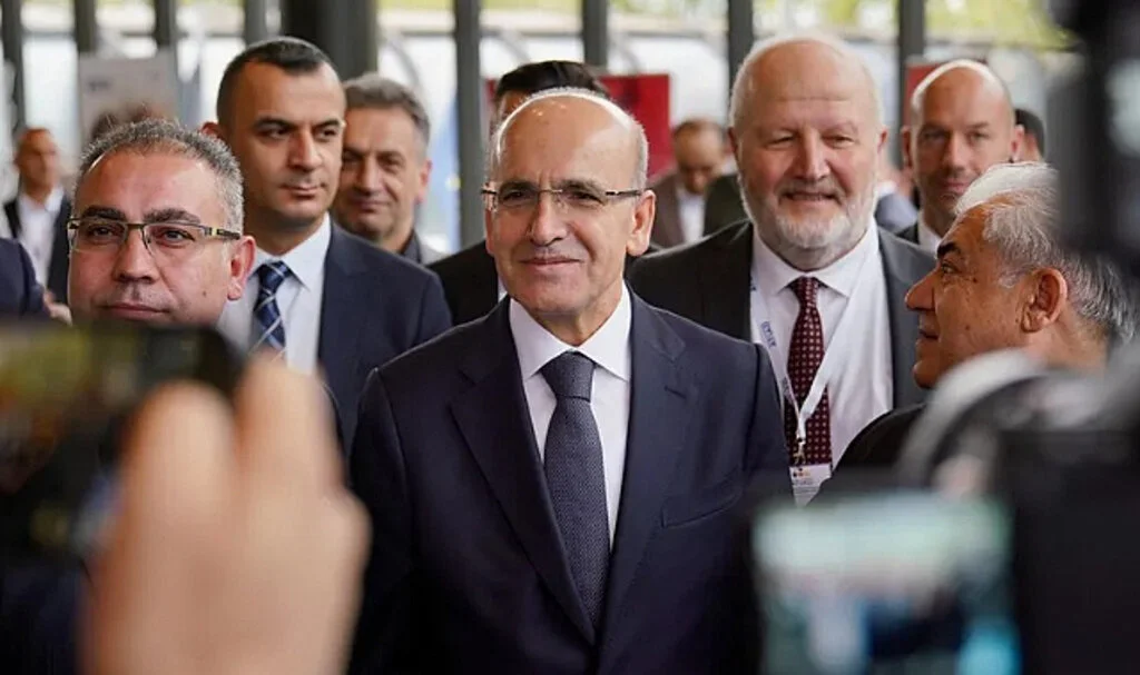 Bakan Şimşek'ten Borsa Uyarısı: Oyun Alanı Değil