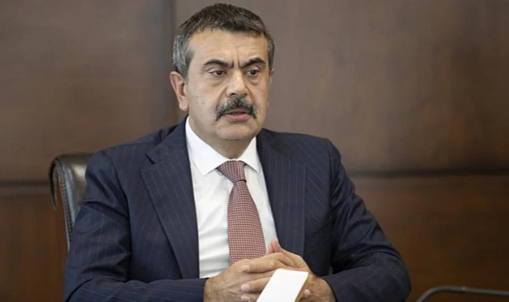 Bakan Tekin: Öğretmenlere Yönelik Şiddete Karşı Yeni Kanun Yolda