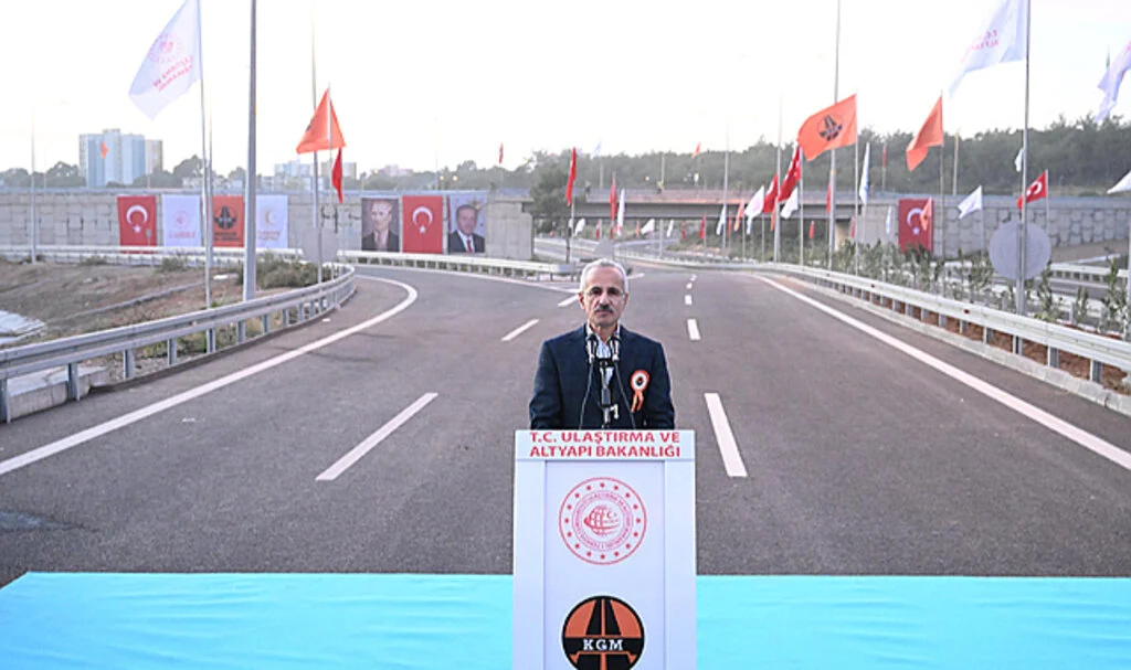 Bakan Uraloğlu, 2023 Trafik Hacmi İstatistiklerini Açıklandı