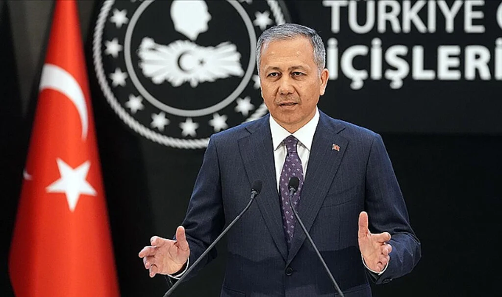 Bakan Yerlikaya: FETÖ Taktikleriyle Oyun Kuranların Oyunlarını Yerle Bir Edeceğiz