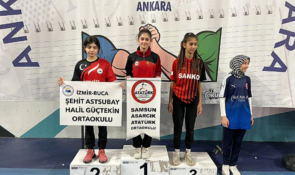 Belinay Şahin bilek güreşinde Türkiye Şampiyonu oldu