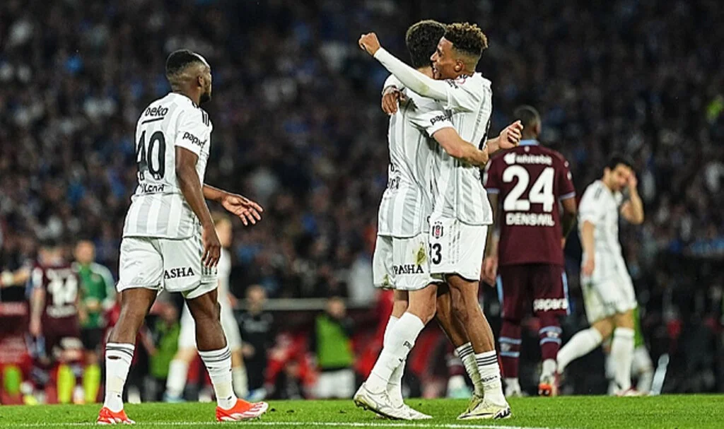 Beşiktaş, Trabzonspor'u Yenerek Türkiye Kupası'nı Kazandı